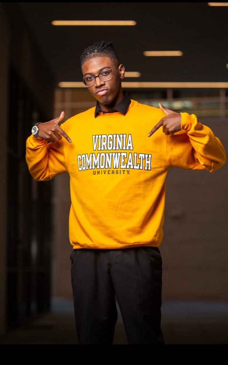 TheChiefSJ's tweet image. My baby will wear his own cap and gown in 28 days!! #BeStillMy💙
#MySupportSystem