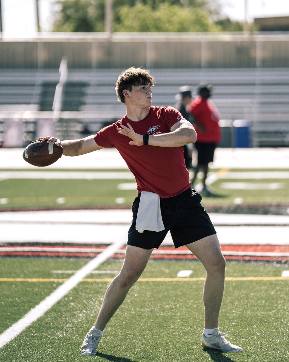 PeteKnow (@peteknow_) on Twitter photo Made it out to Brophy last week to check in on the Broncos this Spring!
Looking to be another good year for them with all of the D1 Talent flowing through there program.
Broncos still return key starters offensively at QB, RB, WR like:
‘26 QB <a href="/Casevandenbosch/">Case Vanden Bosch</a>
‘26 QB <a href="/Ry_QB6/">Rylan Umphrey 3⭐️</a> Made it out to Brophy last week to check in on the Broncos this Spring!
Looking to be another good year for them with all of the D1 Talent flowing through there program.
Broncos still return key starters offensively at QB, RB, WR like:
‘26 QB <a href="/Casevandenbosch/">Case Vanden Bosch</a>
‘26 QB <a href="/Ry_QB6/">Rylan Umphrey 3⭐️</a>