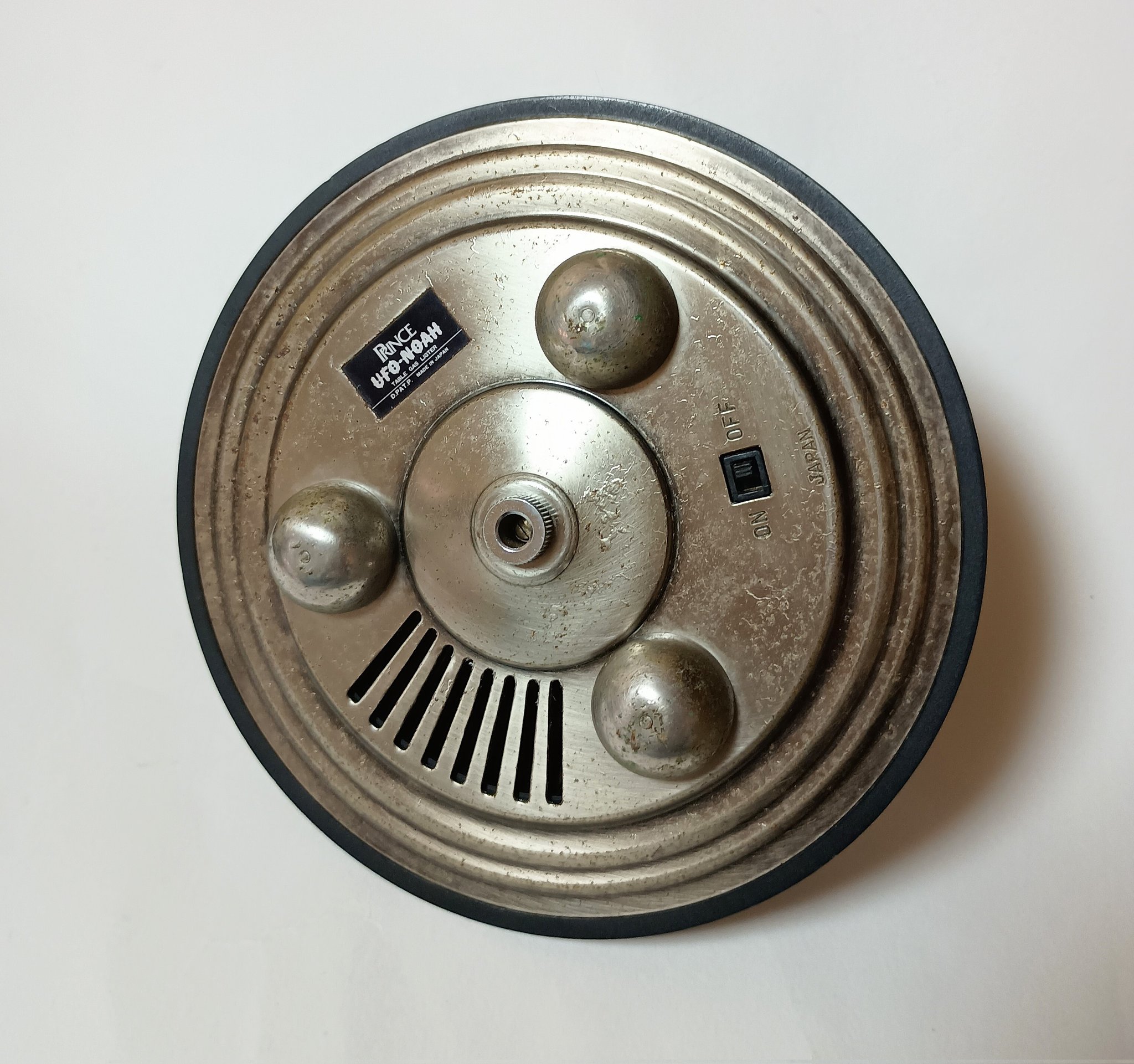 アダムスキー型ＵFＯ 卓上ライター アダムスキー型UFO 卓上ライター Yahoo!オークション - ブリキ