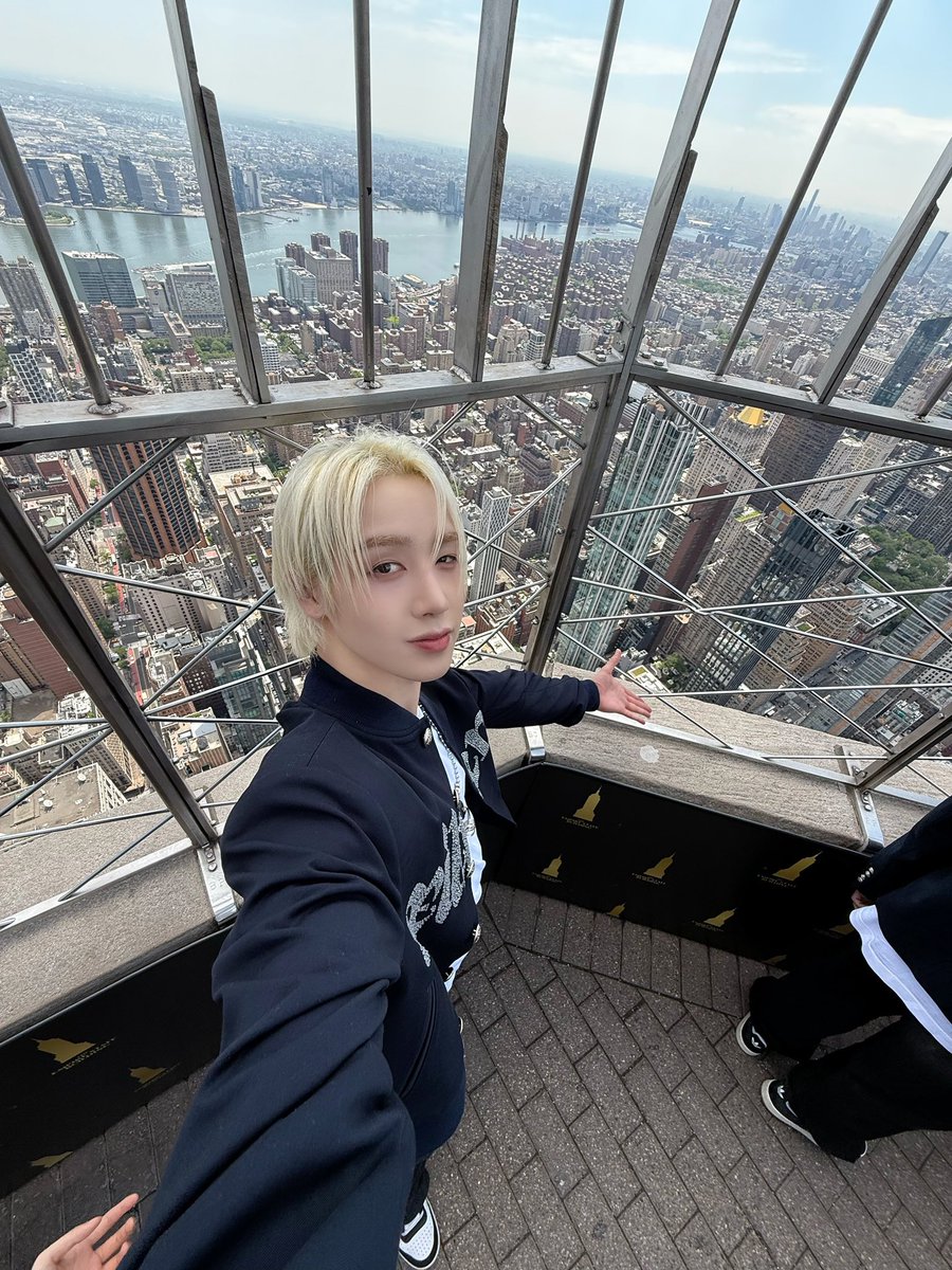 woosanric's tweet photo. THIS IS LITERALLY TAKING ME OUT HES SO ME 😭😭😭😭 https://t.co/lj8uC3kMAU