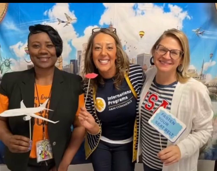 Northwood Hills Elementary (@nherisd) on Twitter photo This isnβt just any class - itβs first class! We laugh, we learn, we have occasional turbulence, but it is always a fun ride! Thank you <a href="/nheptafalcons/">Northwood Hills Elementary PTA</a> !#TeacherAppreciationWeek #goodvibesatNHE #RISDGreatness <a href="/Jenni1002Smith/">Jennifer Smith</a> <a href="/amyfloyd03/">Amy Floyd π΅</a> <a href="/_martha_tm/">Martha Menezes</a> <a href="/lanabrarian/">Lana Lozure</a> <a href="/mrsperezart/">vanessa perez</a> This isnβt just any class - itβs first class! We laugh, we learn, we have occasional turbulence, but it is always a fun ride! Thank you <a href="/nheptafalcons/">Northwood Hills Elementary PTA</a> !#TeacherAppreciationWeek #goodvibesatNHE #RISDGreatness <a href="/Jenni1002Smith/">Jennifer Smith</a> <a href="/amyfloyd03/">Amy Floyd π΅</a> <a href="/_martha_tm/">Martha Menezes</a> <a href="/lanabrarian/">Lana Lozure</a> <a href="/mrsperezart/">vanessa perez</a>