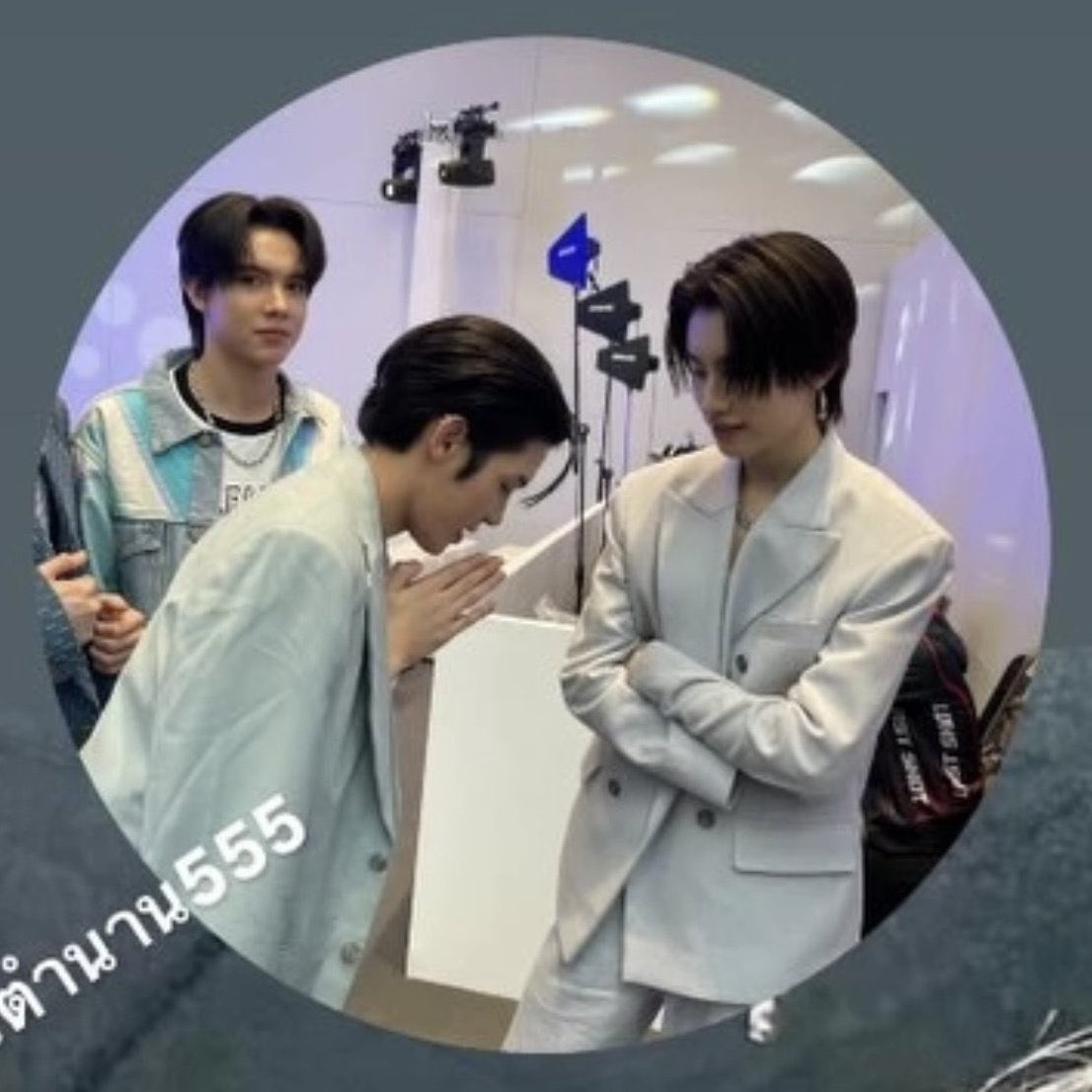 นมชมพู tweet media