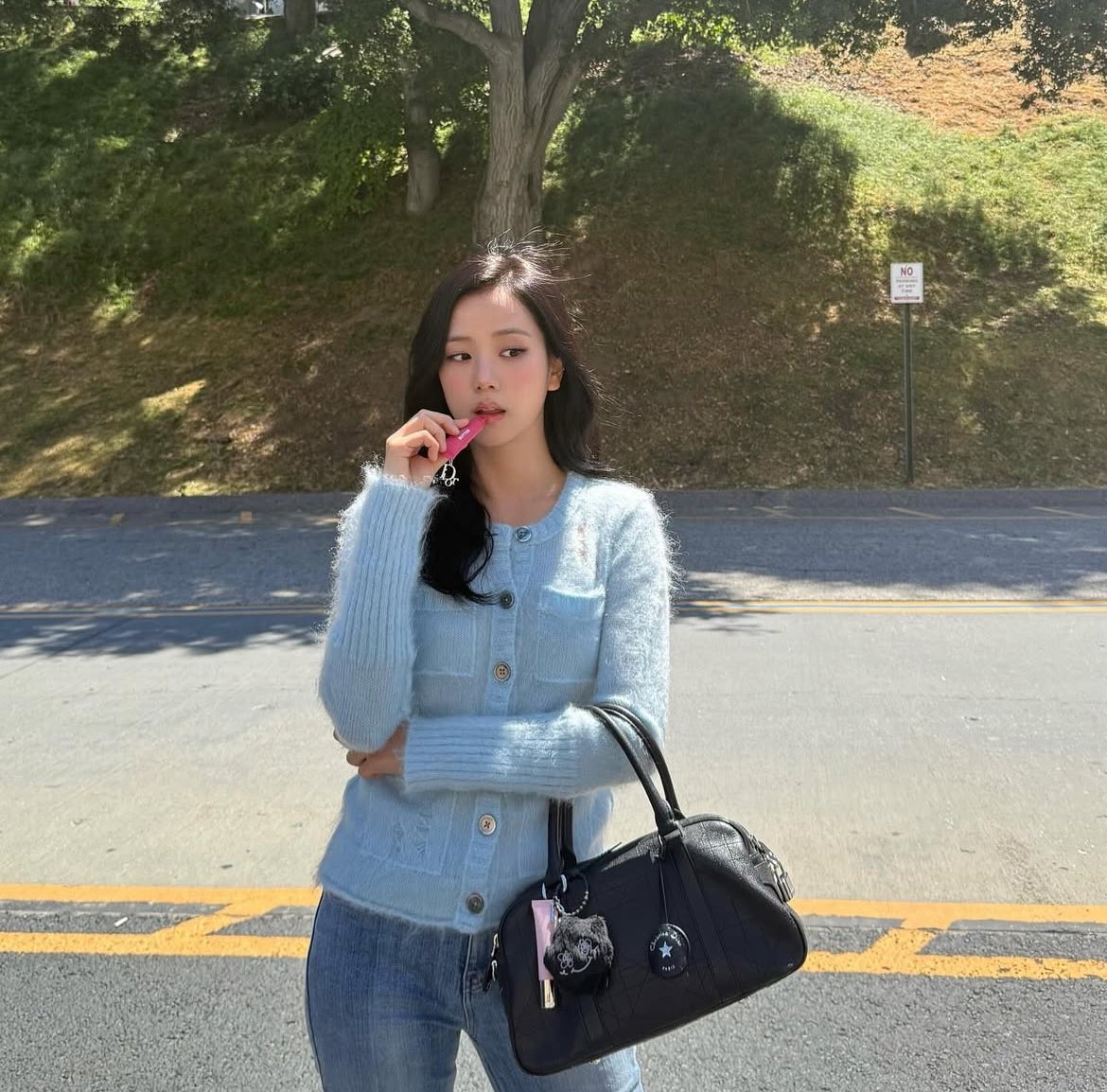 jisoogaIIery's tweet image. JISOO INSTAGRAM UPDATE