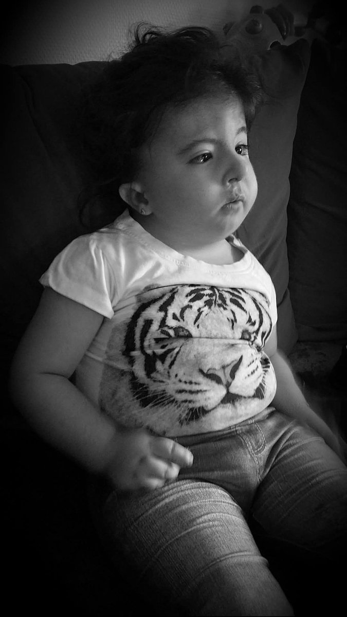 KaiKenza's tweet image. 🕊🕊❤️❤️ aujourd'hui ayez tous une petite pensée pour notre princesse d'amour qui rejoindra les étoiles en fin de journée.
Et surtout encore une fois à tous un grand merci pour votre soutien à notre famille et de l'amour que vous portez tous et toutes à Kenza❤️❤️.
Aujourd'hui…