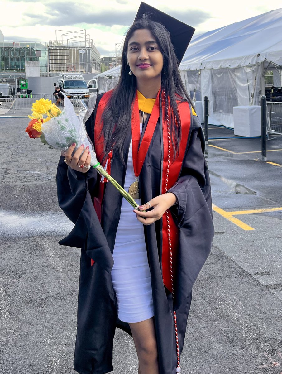 10-year-old me would be proud ☺️❤️
#ClassOf2025 #GraduationDay