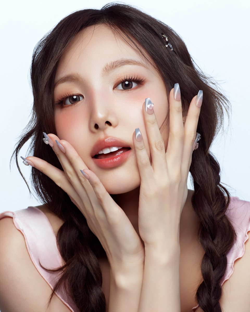 NAYEON &amp; FINGER SUIT

BRAND MUSE
🔗 fingersuit.kr/nayeon_pick.ht…

#TWICE #트와이스 #NAYEON #나연 #FINGERSUIT #광고