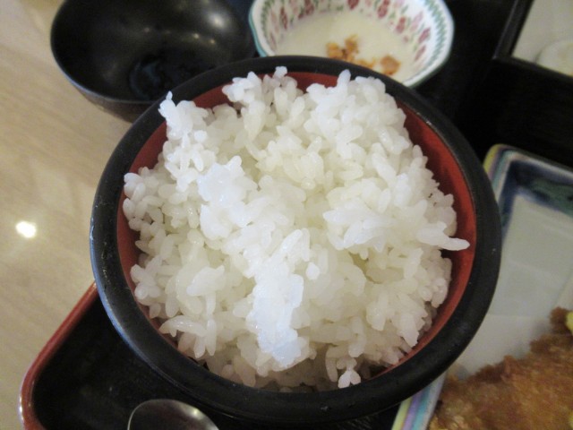 kobe_skymark's tweet photo. 今日のランチは京都·太秦にある和食ダイニング【ためしてや】さん @tameshiteya
でランチでした❗本日のお魚フライ御膳『ハモフライ御膳』をいただきました〜😋ご飯は少食ゆえに今日も大盛2杯です❗カリフラワーのヴィシソワーズもうまかった✌️湯葉の刺し身など色々入ったてまーす😄
#FMおおつ https://t.co/2MZvOgoW5Y