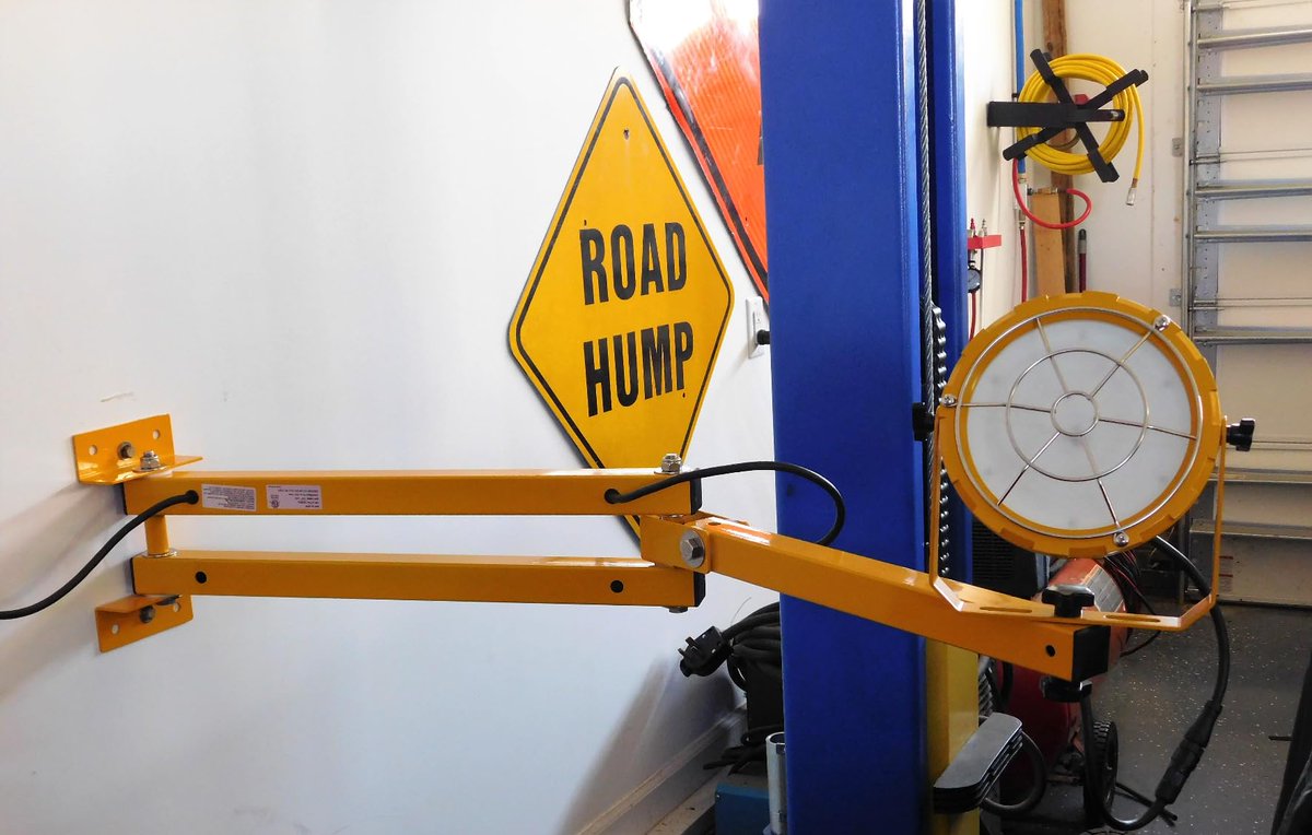 JCLGLlighting's tweet image. “The arm of its light can extend and retract freely, enabling lighting without any blind spots from all angles. It's simply amazing for me. It's a perfect work light.  ” 

 Shop now:jclgl-led.com/products/60w-6…  #docklight #docklights #LEDLighting #LED