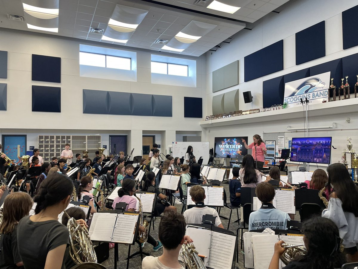 Students from the Wortham Band had a fantastic rehearsal this evening in the Scoggins band hall. Wish them luck as they showcase their hard work at tomorrow’s festival at Emerson High School!

 Thank you Band Council members for playing alongside the Wortham Band members today!
