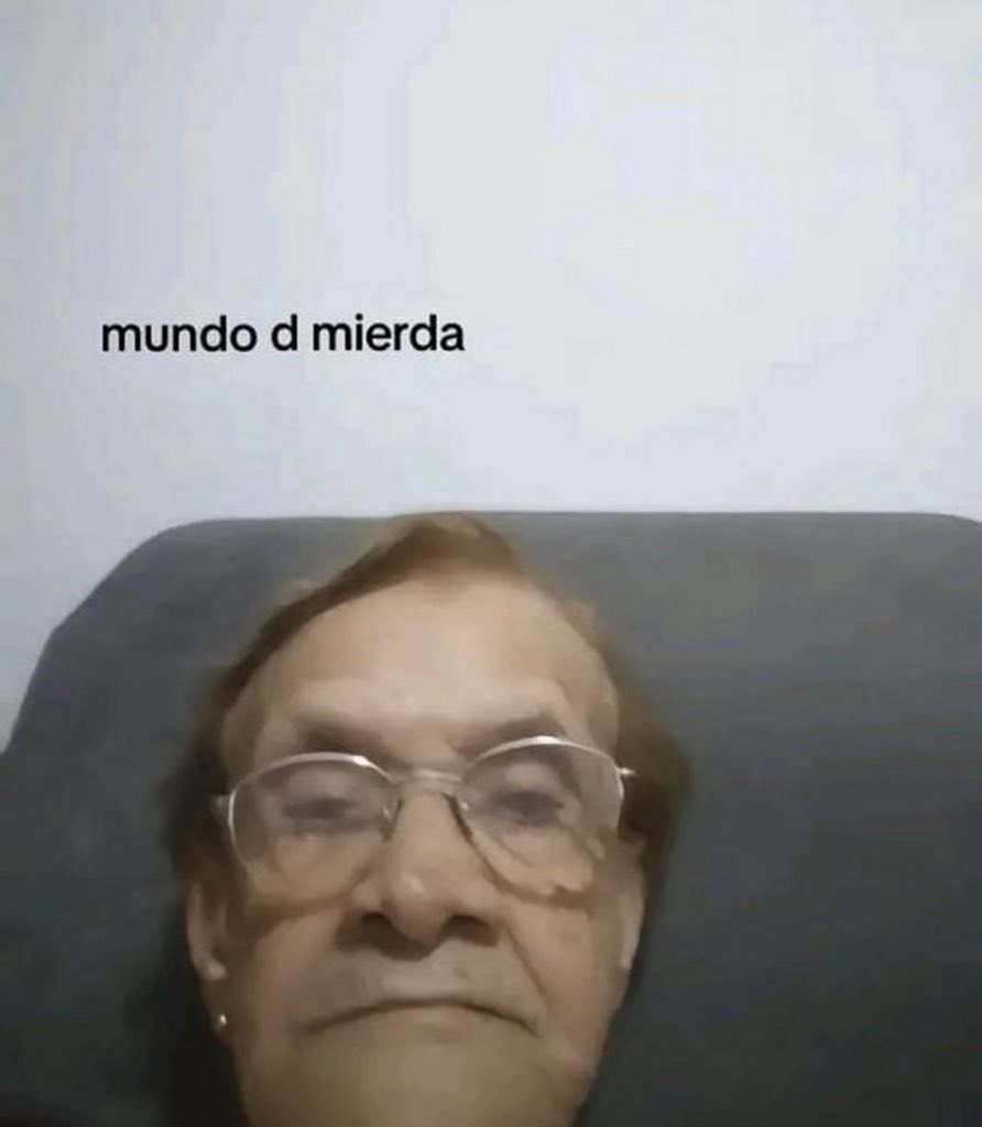 luerbakeraa's tweet photo. me acabo de enterar que la mamá de un amigo tiene una foto con Guido https://t.co/7Cz4szekcW