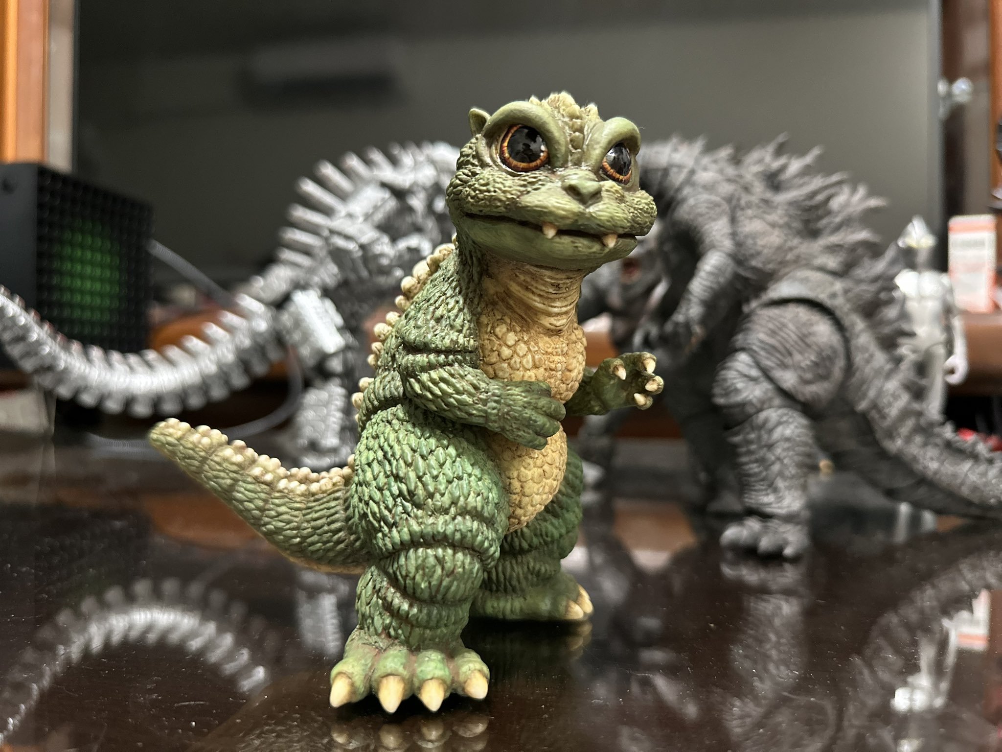 リトルゴジラ - Search / X