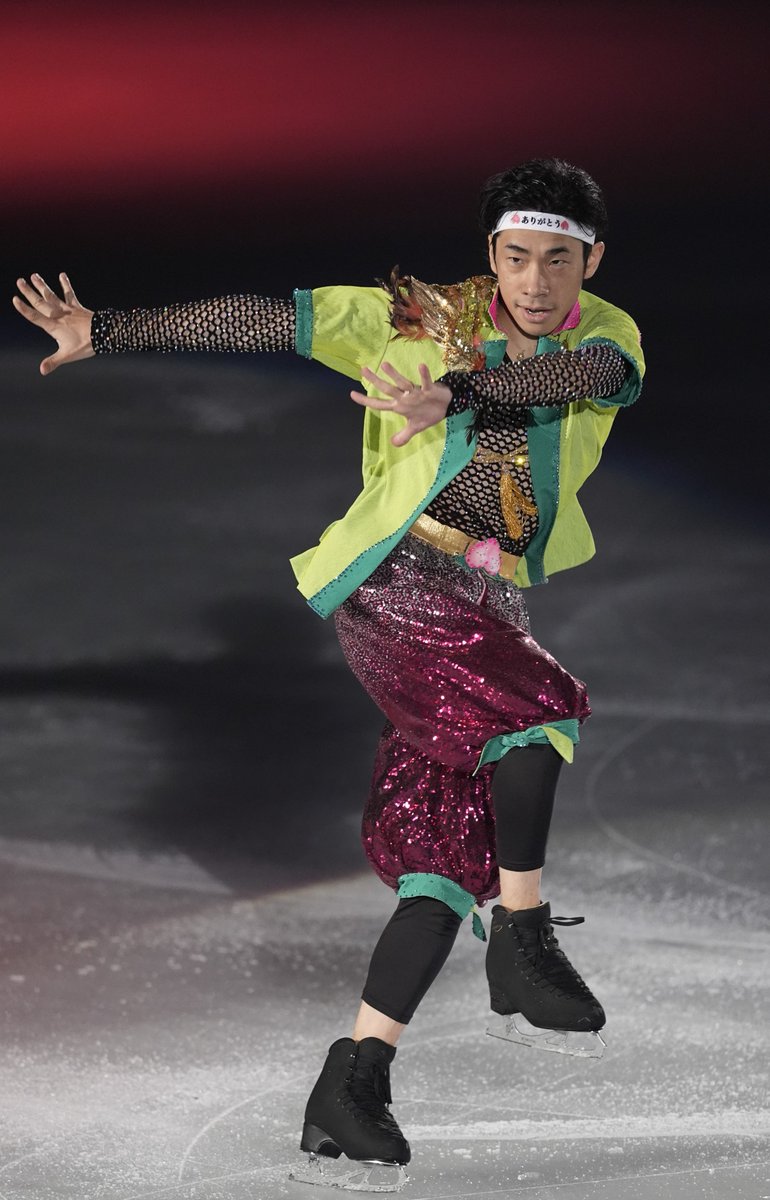 ■#ステファン・ランビエル×#アリーナ・ザギトワ×#ロランス・フルニエ・ボードリー＆#ギヨーム・シゼロン×#織田信成｜70〜80年代ディスコメドレー

華やかでエネルギッシュな名曲の数々に乗せて、リンクがダンスフロアに！？豪華スケーターたちによる華やかでエネルギッシュなコラボにご期待ください。