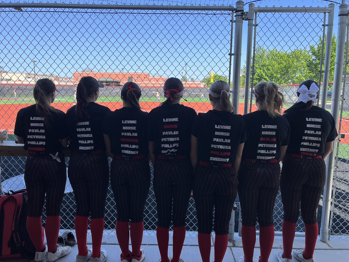 Tonight we got to honor our 7 seniors and the last 4 years of hard work, commitment and leadership they have given to Yorkville softball! We love you ladies and are so lucky to get to coach you!!! #wdcywcy 🦊 🥎