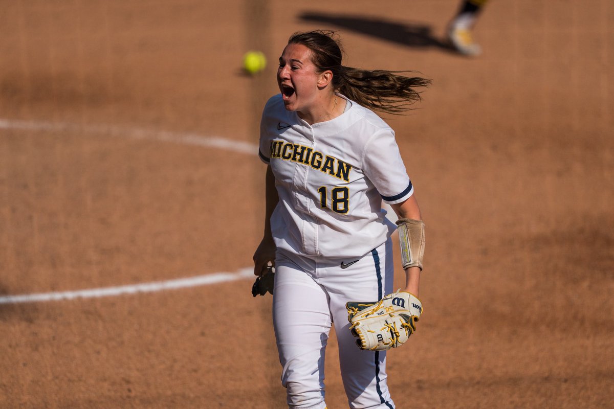 umichsoftball's tweet image. Fire us up. 🔥🔥

Oregon entered the tourney ranked fourth nationally with 7.98 runs per game. Our duo held them to ZERO.

#GoBlue