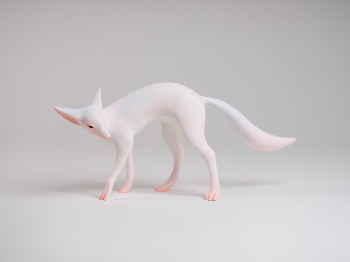 自分の木彫作品のなかで、自己紹介的な作品だと思うものをレジン作品 