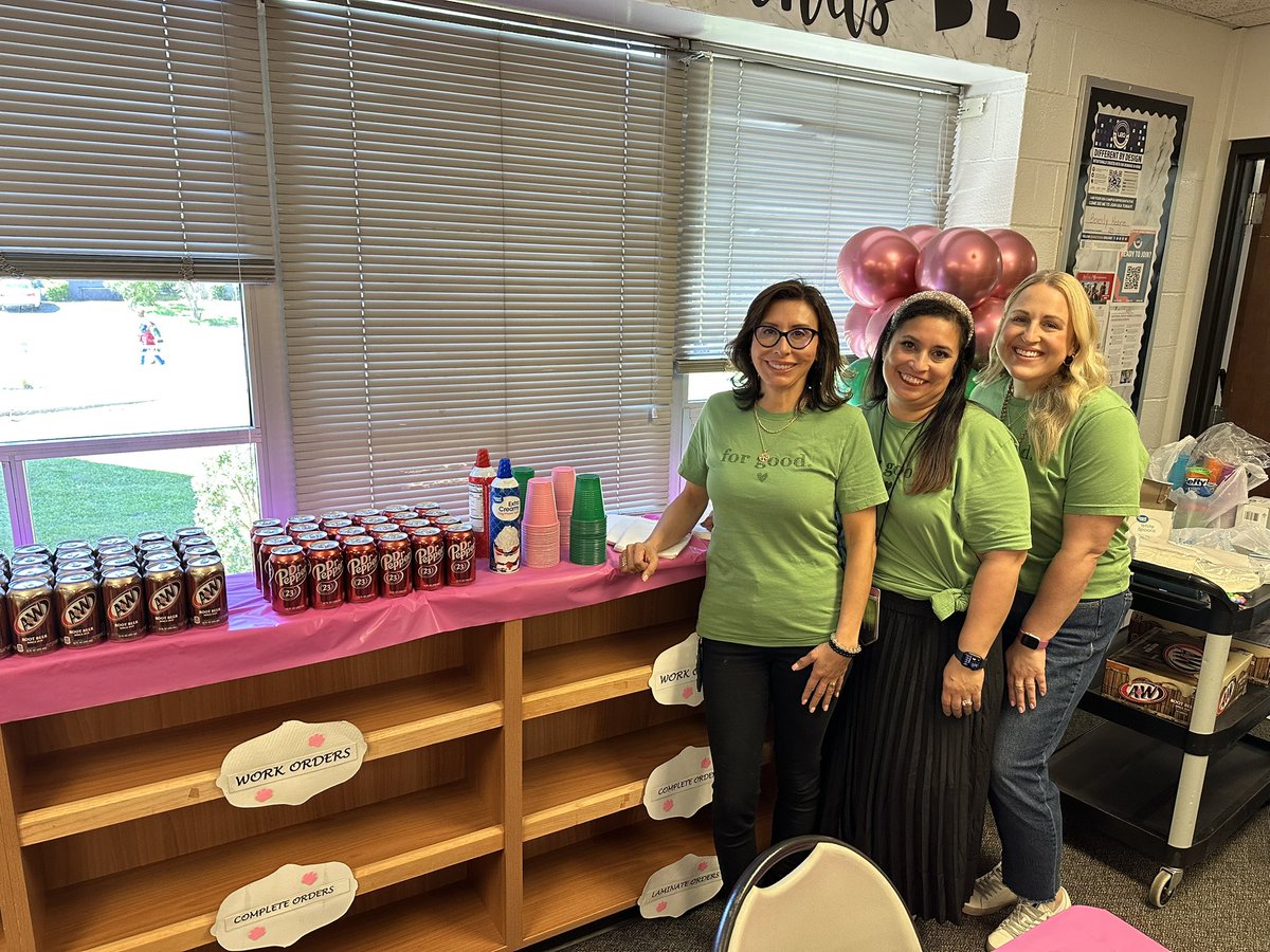 Brown Elementary (@brownelementary) on Twitter photo The Brown leadership team had so much fun delivering teacher appreciation gifts and making today magical! Floats and beach bags! Thank you <a href="/ConferenceUSA/">Conference USA</a> for your donation! The Brown leadership team had so much fun delivering teacher appreciation gifts and making today magical! Floats and beach bags! Thank you <a href="/ConferenceUSA/">Conference USA</a> for your donation!