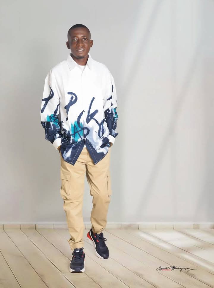 Zunny06's tweet image. My entry on the Infinix AI Picture Frenzy Challenge.

 #InfinixAIVsMeChallenge #Note50Pro 
@InfinixNigeria