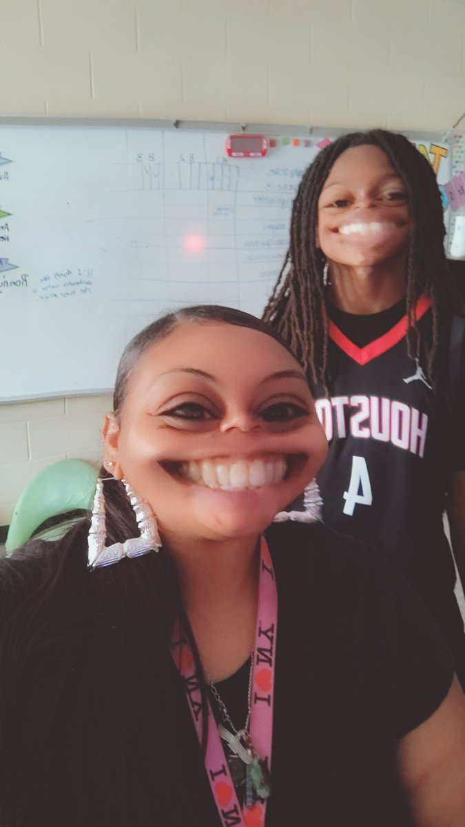 My 90s babies !!! #decadesday <a href="/ArtishaHolmes/">Artisha Holmes</a> <a href="/DunnES_AISD/">Dunn Elementary AISD</a>