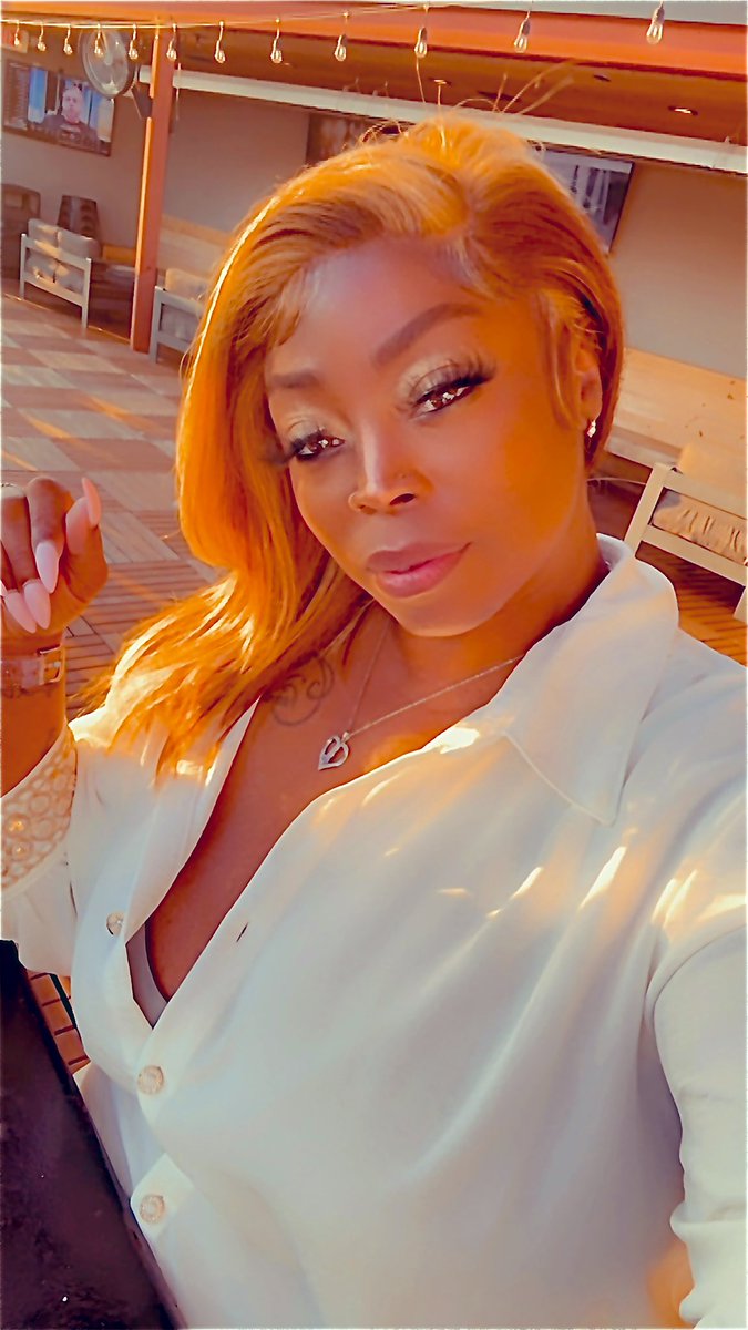 christalCharms's tweet photo. 🩷🩷🩷🩷🩷
Oh it's just Keke's fine ass MUVA😘
Almost #cancerszn
Forty-Fine &amp; Fabulous
Wig, Lashes and install by:  Jasmin JG Garrett Witten 
Get your wig from her! https://t.co/QuWnvMqZP2