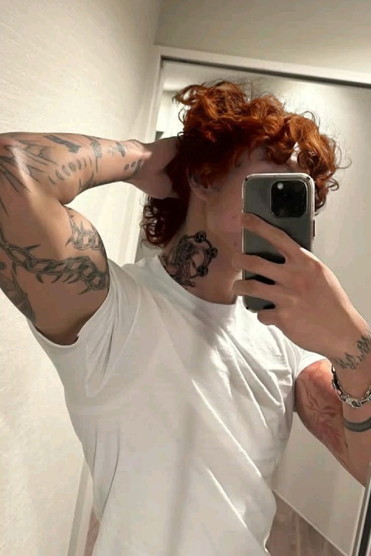 Y0sho_natahin's tweet image. Saiu e nenhum cachorro foi ferido no processo