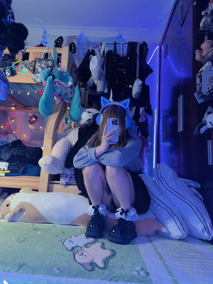 又不回消息，你跟你老公又和好了是吗？