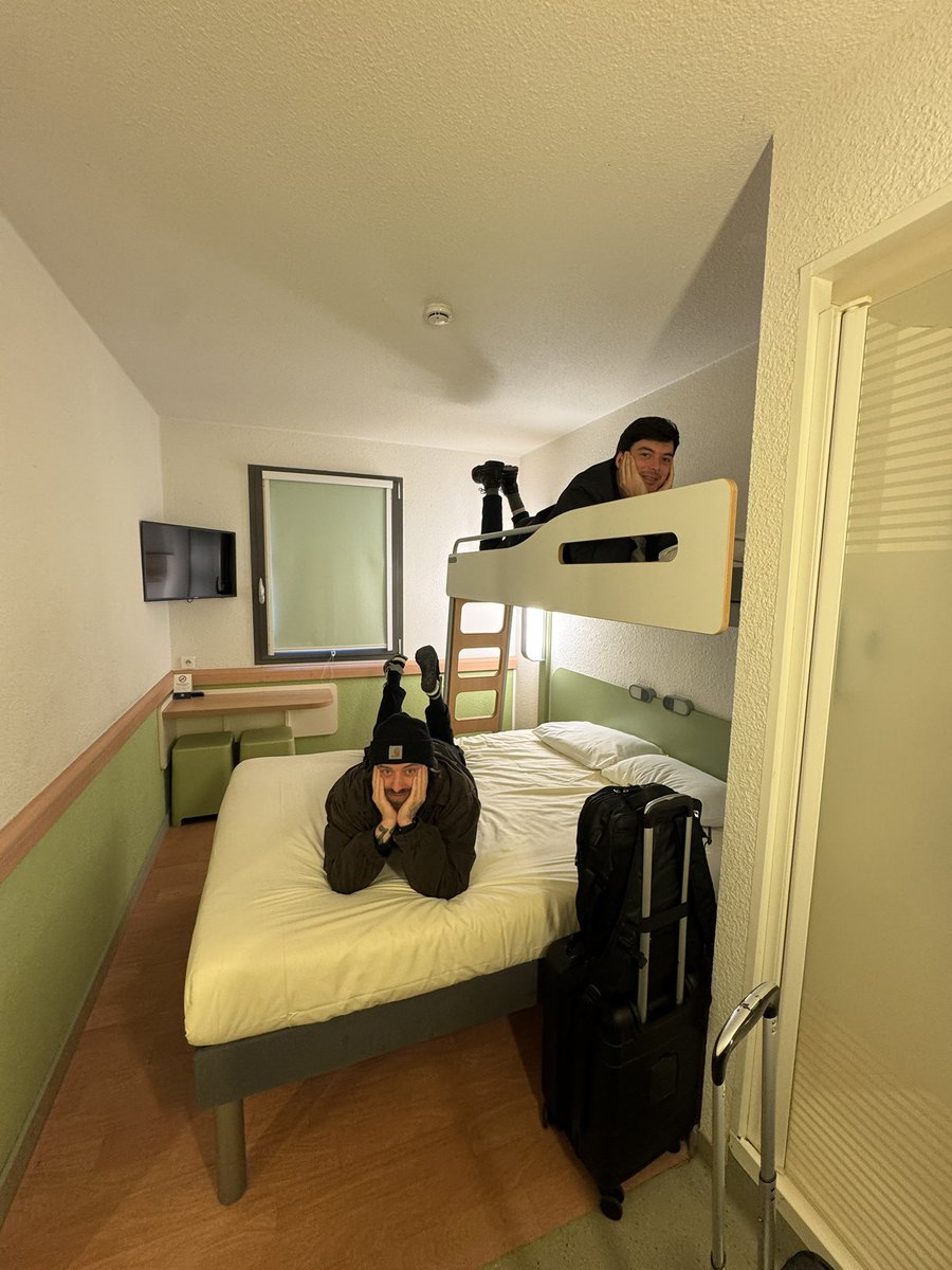 Our hotel room in Belgium 🙂‍↔️