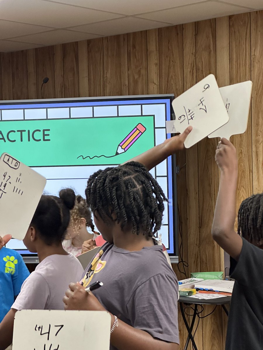 a_davis7804's tweet photo. Reading word problems βοΈ
Regrouping using whiteboards βοΈ
So much funβ¦.
#teacherbragtag #AllInAtRCE #TeamRCE #CubCommUnity π»ππ
@HumbleISD_RCE @HumbleISD https://t.co/tzJX2a0xOR