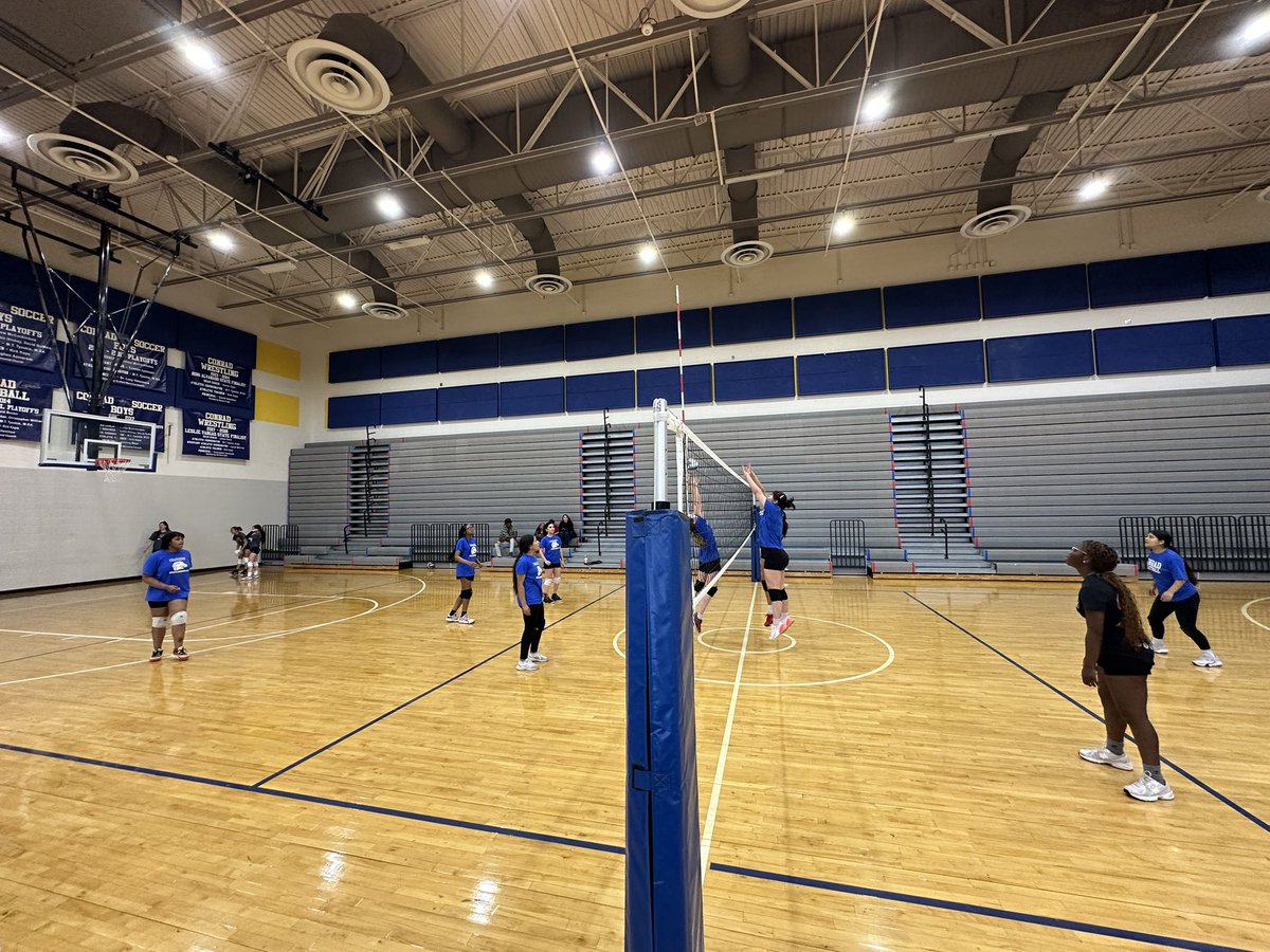 CRadLadyChargersVBall (@cradchargersvb) on Twitter photo Thank you WT White, Wilmer Hutchins, Skyline, and PTAA for another great night of Lady Charger Spring League! <a href="/MelFogiePE/">Mel Fogie, EdD</a> <a href="/JoshRagsdale/">Josh Ragsdale</a> <a href="/VivFairley/">Vivian Chandler Fairley</a> <a href="/SBarrios_DISD/">Dr. Sandra Barrios-Rojas, Executive Director</a> <a href="/dallasathletics/">Dallas ISD Athletics</a> Thank you WT White, Wilmer Hutchins, Skyline, and PTAA for another great night of Lady Charger Spring League! <a href="/MelFogiePE/">Mel Fogie, EdD</a> <a href="/JoshRagsdale/">Josh Ragsdale</a> <a href="/VivFairley/">Vivian Chandler Fairley</a> <a href="/SBarrios_DISD/">Dr. Sandra Barrios-Rojas, Executive Director</a> <a href="/dallasathletics/">Dallas ISD Athletics</a>