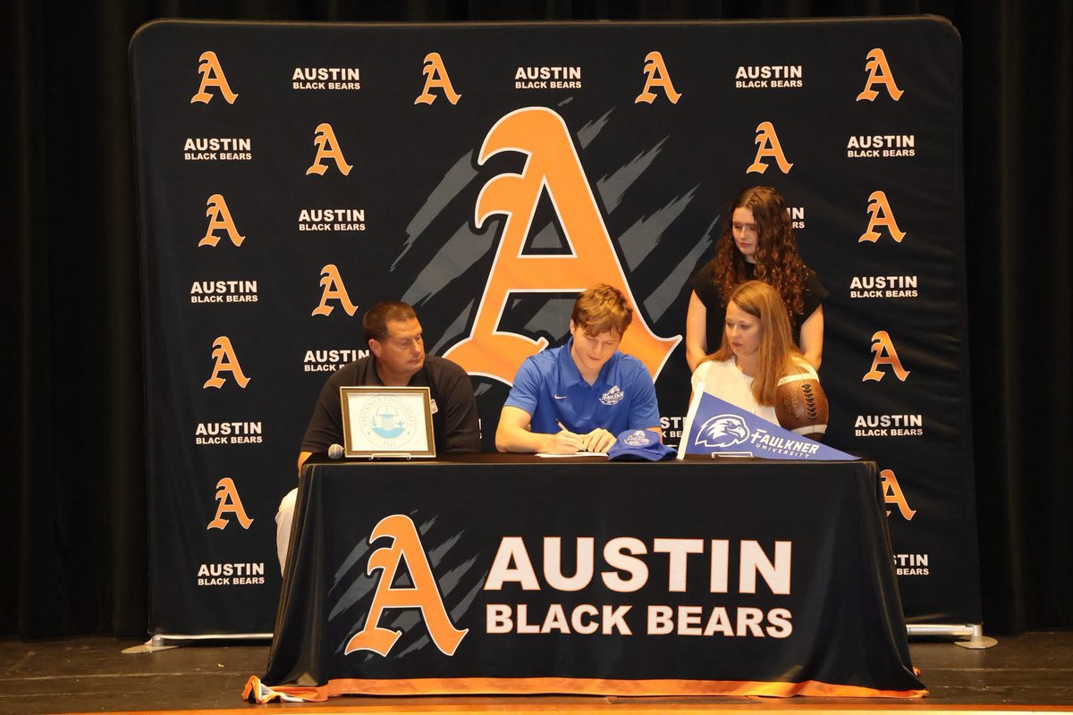 Congratulations to Hayden Wynn on signing with Faulkner University today‼️