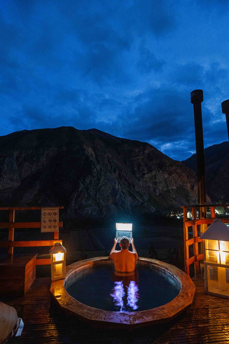 timothysykes's tweet image. 9:30pm study check, retweet this if you’re still up studying, reviewing your @StocksToTrade scans/charts or making your watchlist for tomorrow…there are SO MANY GREAT PLAYS like $GPUS $PONY $VEEE $ZKIN so you tell me: are you prepared to capitalize on them?????