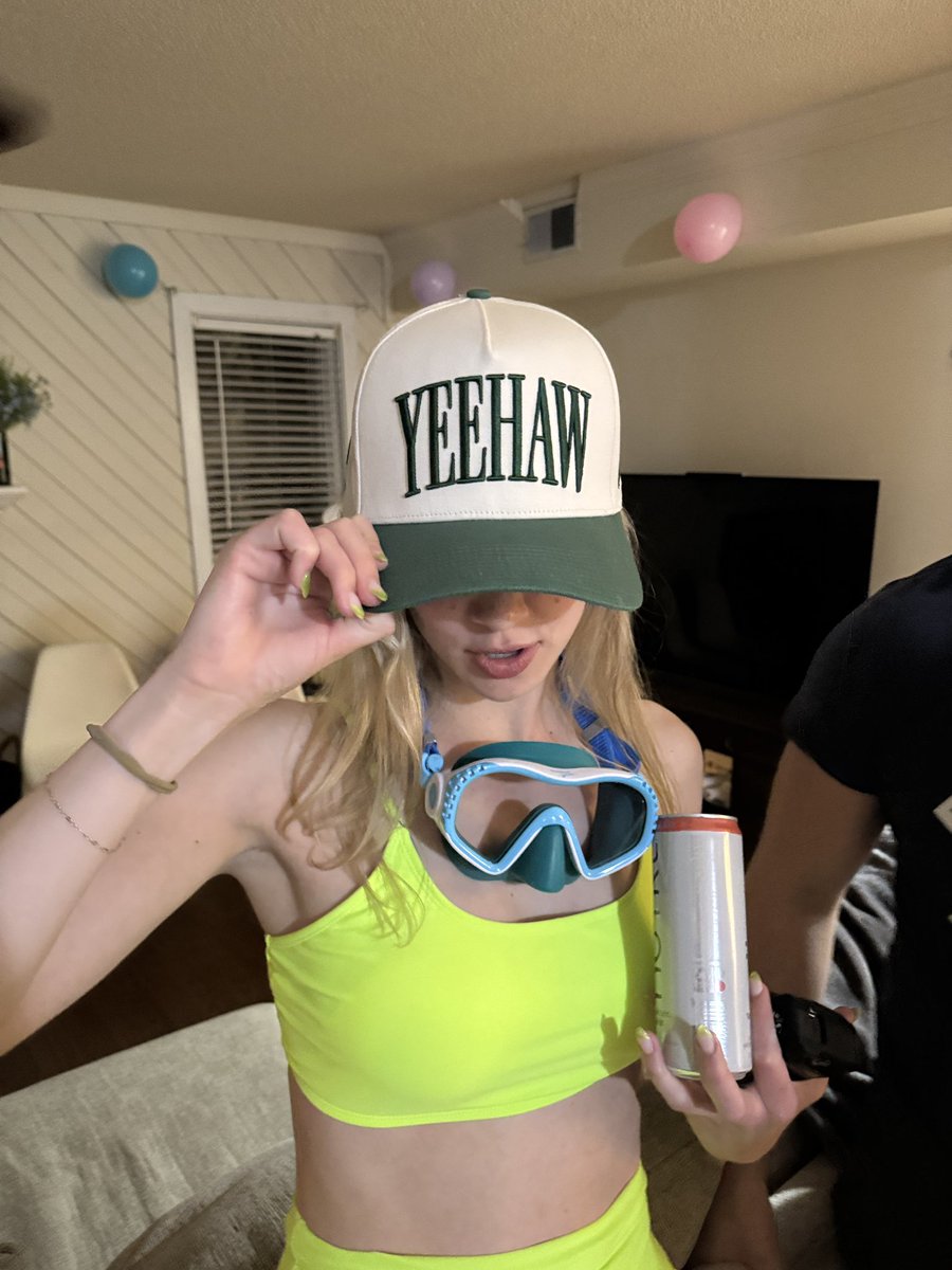 cttieu's tweet image. Born to yee forced to haw