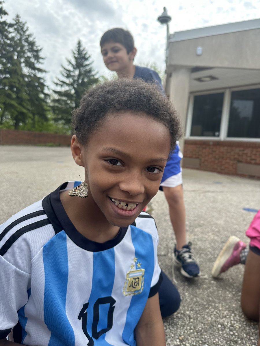 This butterfly did not want to leave our little class family! 🦋 ➡️🦈 🩵 
<a href="/WoParkSharks/">Worthington Park Elementary School</a> #itsworthit