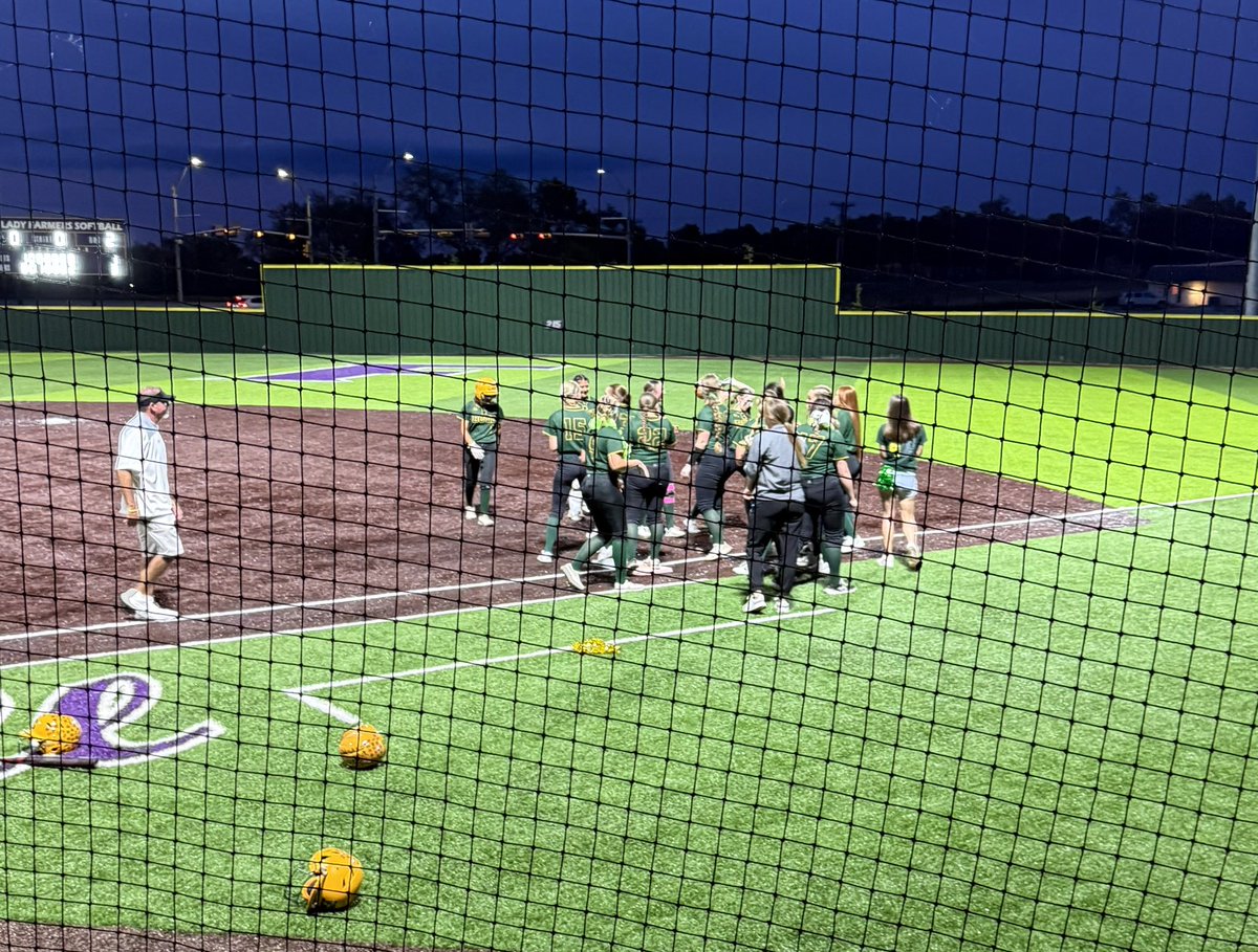 Walked it off! Girls win 2-1! Take a 1-0 lead in the series!!!