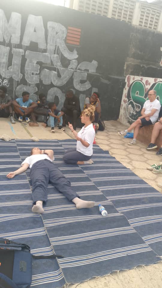 ndam_rek's tweet photo. Toujours dans la continuité de ses activités, NDAM rek team 🌟🦁 en collaboration avec son partenaire la protection civile de l'Aude s'est rendue ce jeudi à l'Institut cheikh Anta Diop de Rufisque et à Sangalkam pour partager des expériences sur les gestes qui sauvent. https://t.co/7ciEAXfcBg