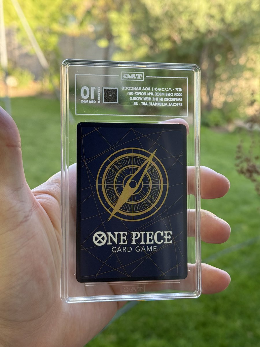 Did my first submission with <a href="/TAGgrading/">TAG</a> and it was a 10🥹

I love this card it’s so pretty
