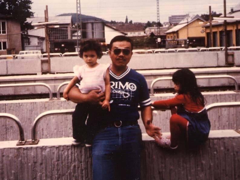 My dad has been gone since November 2008….I miss him every single day but there are some days I wish I could pick up the phone and call him. Lately I just need my dad and I don’t have him….he would solve everything for me. He just made everything better. 🤞🏽❤️