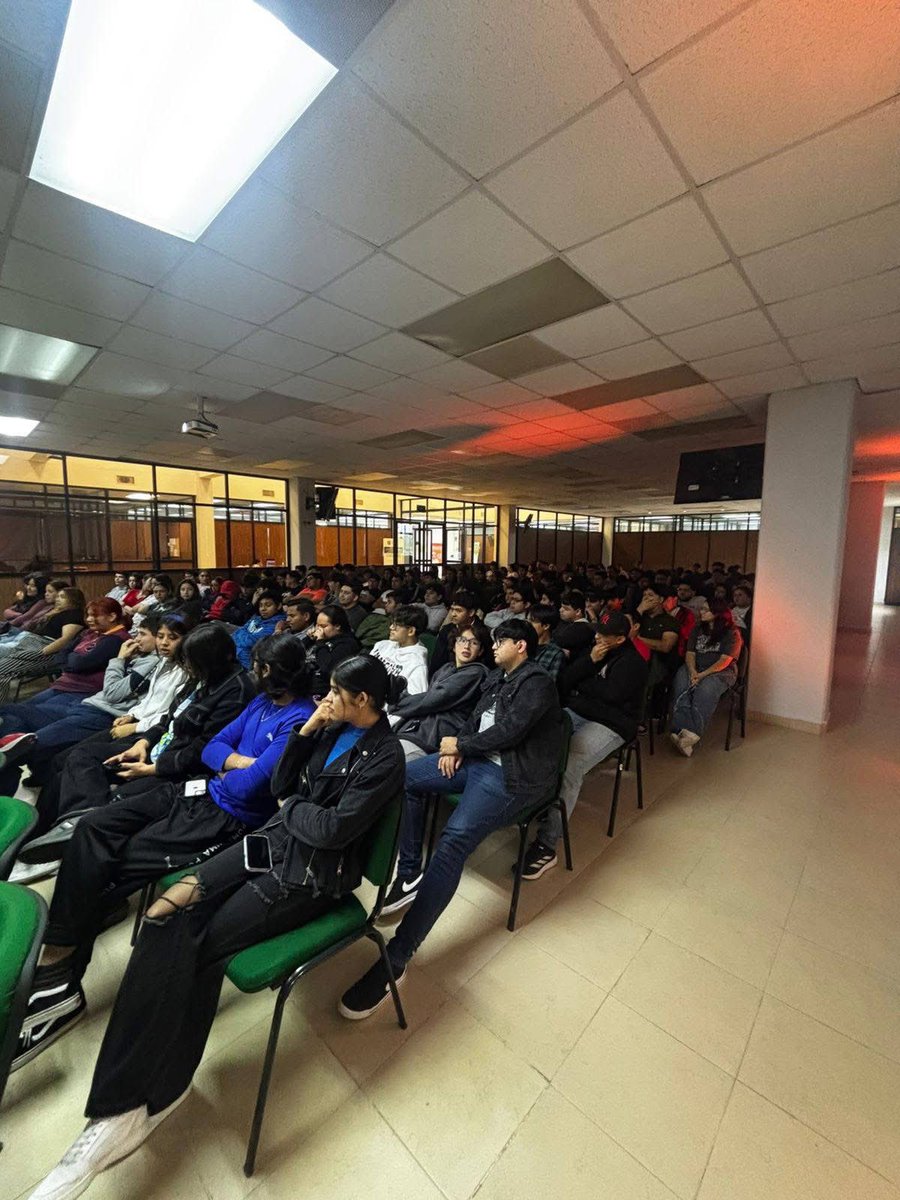 ¡Gracias, <a href="/ut_cadereyta/">UTCadereyta</a> 

Hoy tuvimos el honor de visitar la Universidad Tecnológica de Cadereyta, donde nos llevamos la energía y entusiasmo de una juventud que quiere transformar el futuro.
