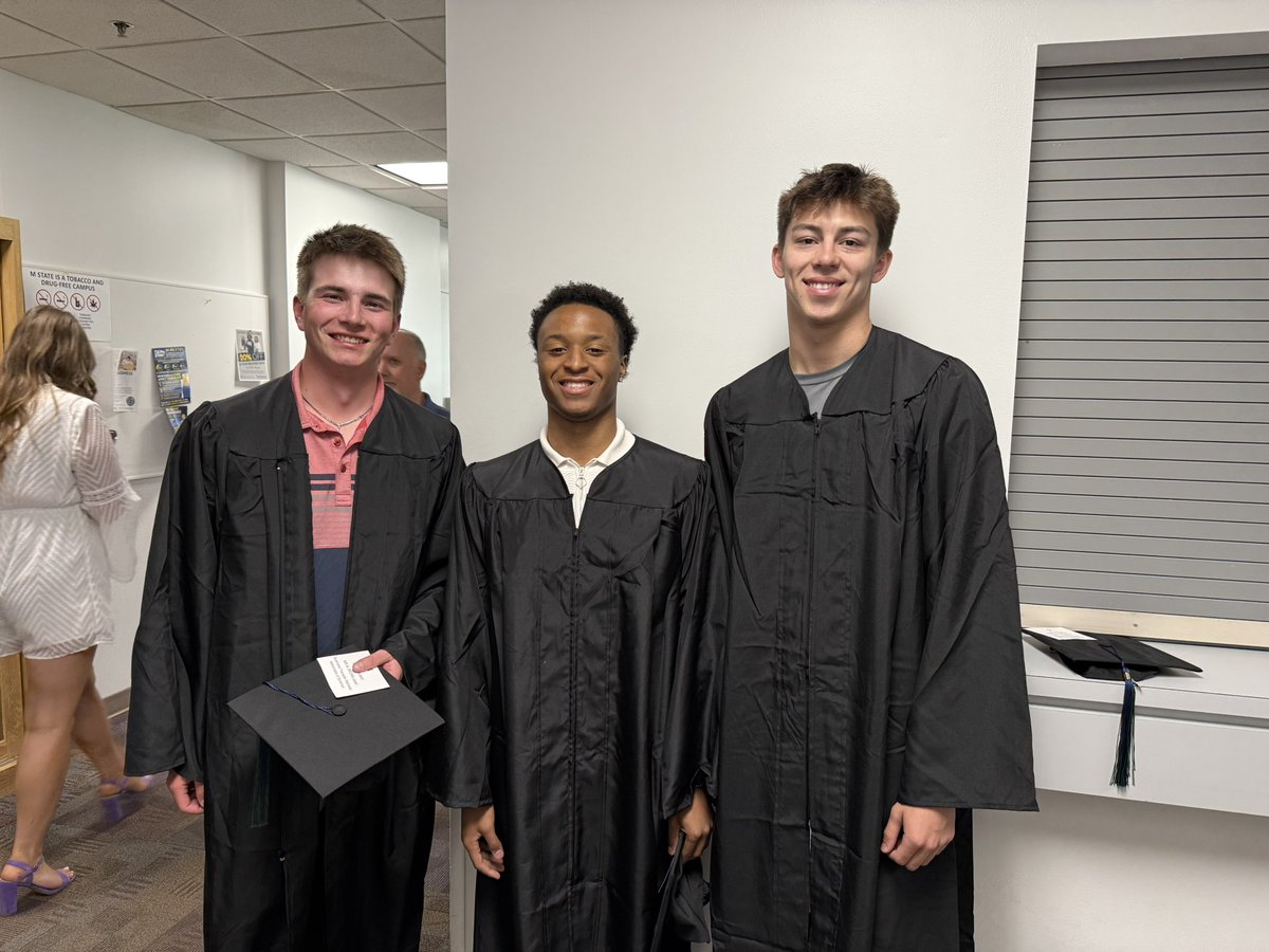 Coach Cresap (@dcresap05) on Twitter photo What a great day for these young men! They walked through the line at graduation & made me proud. We even had a golfer join in which is great! Congrats to Mason, Javin, Yonis, Tyson, Nate, and Erik. Well done! Keep doing great things!
<a href="/YonisMohamud13/">Yonis Mohamud</a> <a href="/MasonMuir4/">Mason Muir</a>
<a href="/JavinTindall/">Javin Tindall</a> What a great day for these young men! They walked through the line at graduation & made me proud. We even had a golfer join in which is great! Congrats to Mason, Javin, Yonis, Tyson, Nate, and Erik. Well done! Keep doing great things!
<a href="/YonisMohamud13/">Yonis Mohamud</a> <a href="/MasonMuir4/">Mason Muir</a>
<a href="/JavinTindall/">Javin Tindall</a>