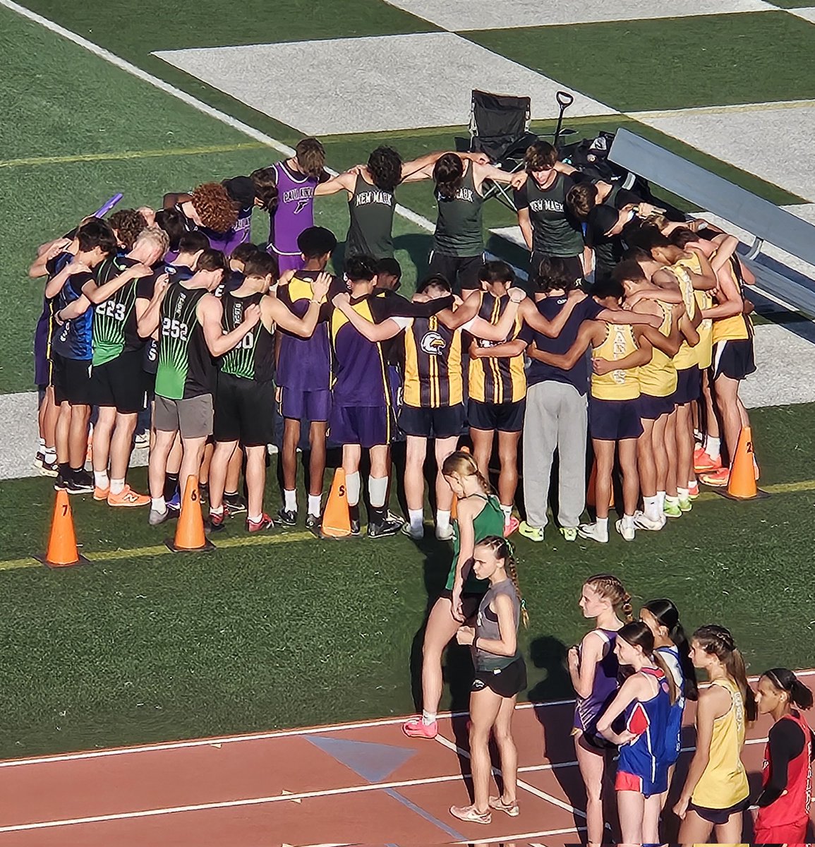 Miranda Miles (@andmmilestogo) on Twitter photo Before the 4ร400 boys race at the GKC MS Championship. <a href="/LIBERTYSCHOOLS/">LPS53</a> <a href="/SVMSEagles/">SVMS Eagles</a> <a href="/heritagescoop/">Heritage MS</a> <a href="/NMMSNorthstars/">New Mark</a> <a href="/PaulKinderMS/">Paul Kinder MS</a> <a href="/Northgate/">Northgate Vikings</a> #sportsmanship #sharethegoodlps Before the 4ร400 boys race at the GKC MS Championship. <a href="/LIBERTYSCHOOLS/">LPS53</a> <a href="/SVMSEagles/">SVMS Eagles</a> <a href="/heritagescoop/">Heritage MS</a> <a href="/NMMSNorthstars/">New Mark</a> <a href="/PaulKinderMS/">Paul Kinder MS</a> <a href="/Northgate/">Northgate Vikings</a> #sportsmanship #sharethegoodlps