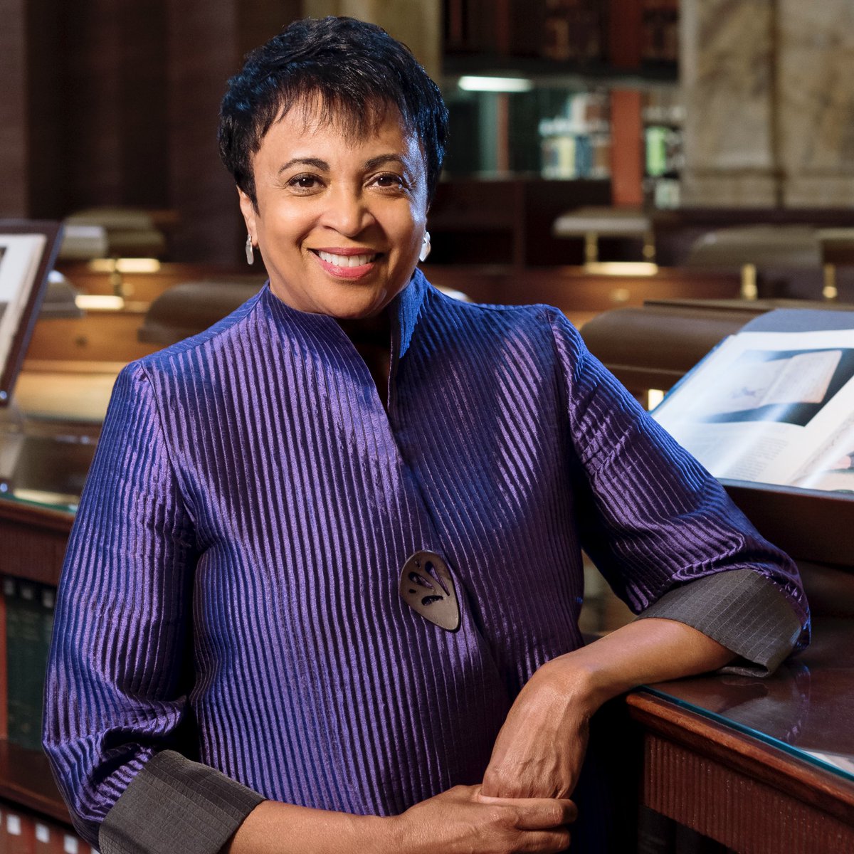 🚨NEW: Donald Trump has fired the nation’s Librarian of Congress, Dr. Carla Hayden. She is the first African American and woman to hold this office and has modernized access to the federal library for rural America.

RETWEET if you stand with Dr. Hayden against Donald Trump!