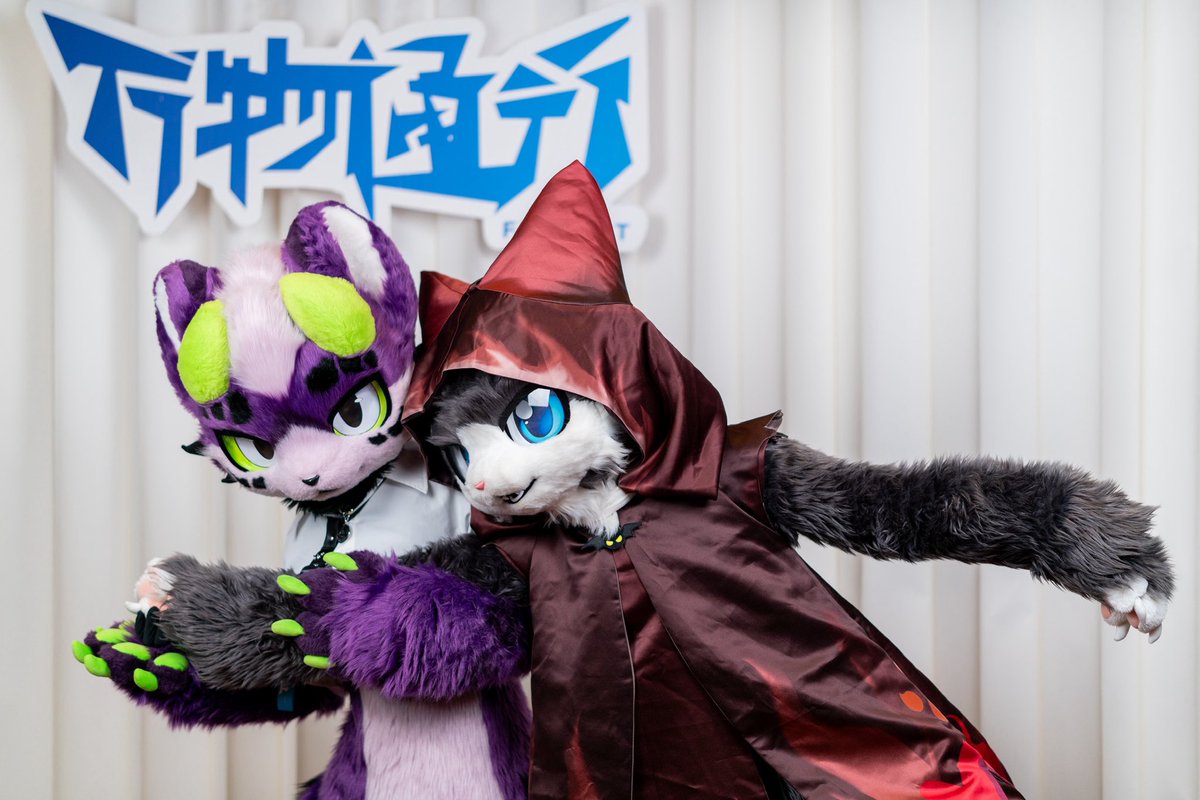 被<a href="/luo_bi_/">罗比哦</a> 拉走了x
#FursuitFriday 

📷：小华
