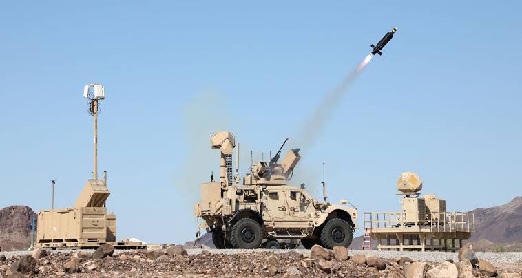 onlytruth_2024's tweet photo. News coming India has deployed its defense with four cutting-edge anti-drone systems: S-400, L-70, ZSU-23, and Shilka on Pakistan Border ready to counter any aerial threats! 🇮🇳💪 #IndiaPakistanTensions #BorderSecurity #S400 #AntiDroneTech #IndiaPakistanWar https://t.co/uahNtrxLkp