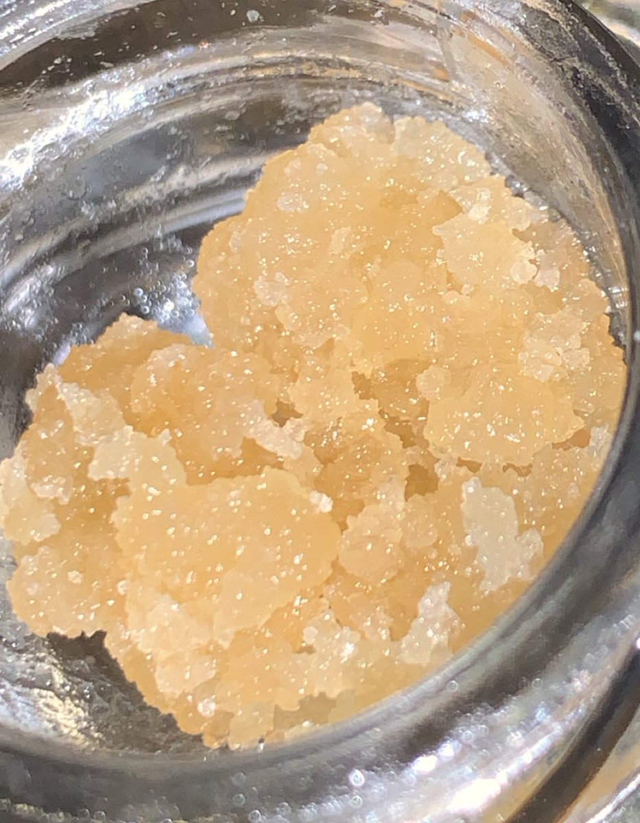 grab_a_bong's tweet image. Strain Review: Grease Monkey Live Sugar
Brand:@TheSOMDExp 
Rating: ⭐️⭐️⭐️⭐️(4/5)

Gassy funk with a sweet finish. Saucy texture, smooth dabs, heavy body high
Perfect for melting into the couch or winding down your night!

Use code GRABABONG for 15% off‼️
 #GreaseMonkey #LiveSugar
