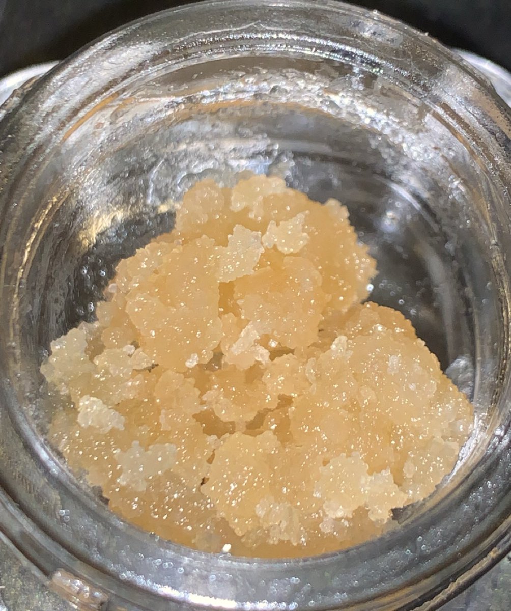 grab_a_bong's tweet image. Strain Review: Grease Monkey Live Sugar
Brand:@TheSOMDExp 
Rating: ⭐️⭐️⭐️⭐️(4/5)

Gassy funk with a sweet finish. Saucy texture, smooth dabs, heavy body high
Perfect for melting into the couch or winding down your night!

Use code GRABABONG for 15% off‼️
 #GreaseMonkey #LiveSugar