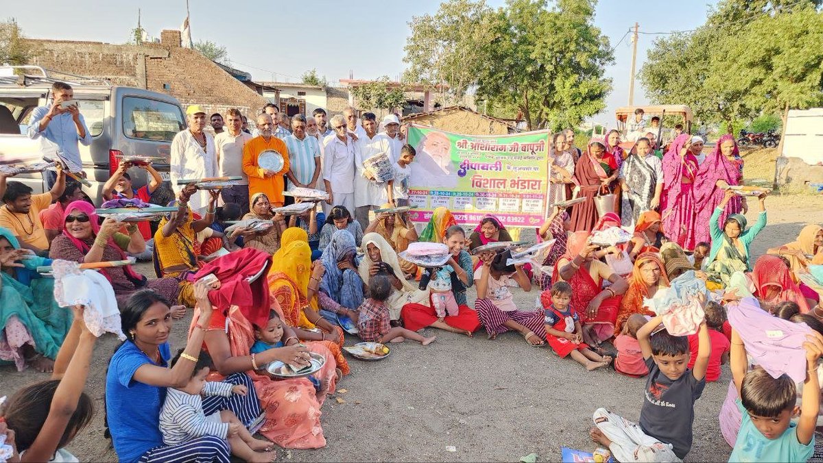 ReviewsOnBapuJi's tweet photo. Samaj Utthan has been synonymous with Motera Ashram. People around the world are raising their voices requesting to Preserve Spiritual Places as harming them would threaten our cultural values, identity &amp; nation's pride. Sports &amp; spirituality can co-exist!
#SaveAsharamjiAshram https://t.co/gloXVUe1gY