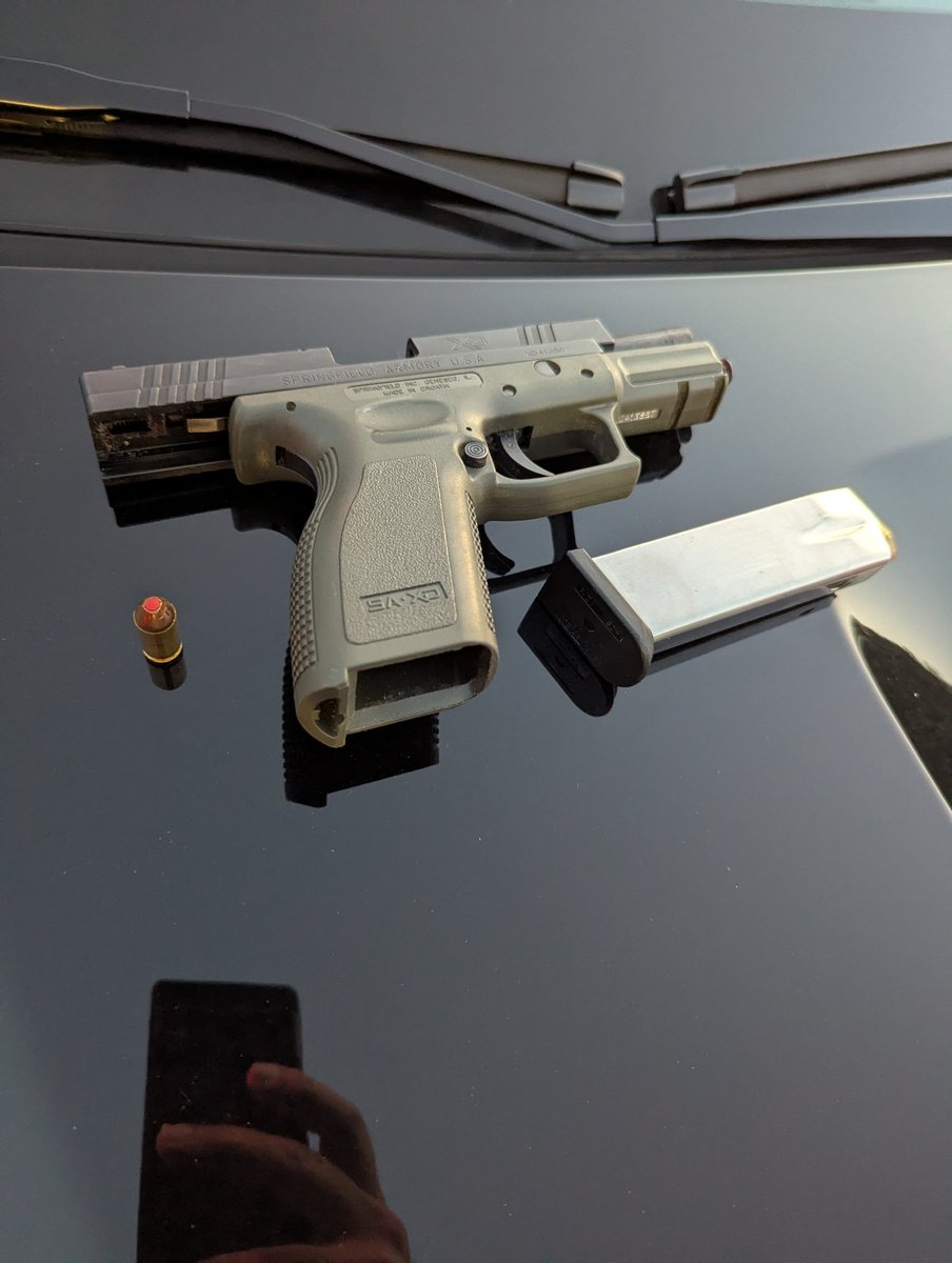 OfcFMatyja_PPD's tweet image. When you start arguing with Ofc. Gress on a traffic stop telling him that he has nothing better to do you really shouldn't have illegal narcotics and a concealed handgun. There are few things more important than taking those items off the streets. #cshiftthings #nocrimeinpapio