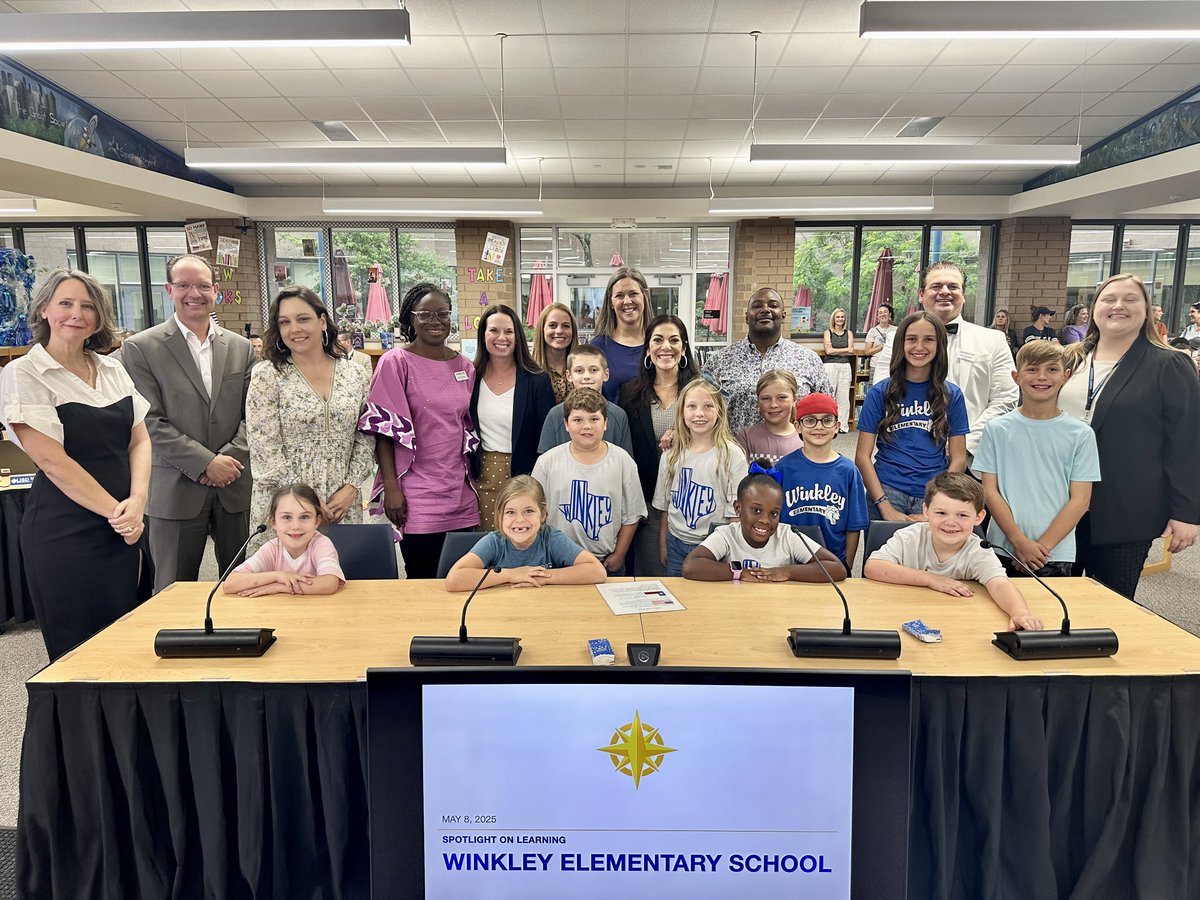 Student exhibition at its finest! During the #LISDBoard meeting <a href="/WinkleyElem/">Winkley Elementary</a> students showcased their learning, inviting Board members to see for themselves how curiosity takes flight. Growth, creativity &amp; on full display of #EmpoweredStudentLearning! Way to go, Wolverines 🐾