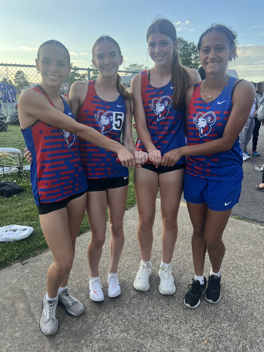 StarlynEd_xctf's tweet photo. I raced my last ever high cool state meet. Before today I never had a ‘perfect’ meet, now I can say I have. Started strong with a 12sec win in the 4x8, followed by a 2mi win, and finally a 2sec win in the 4x4! I have never had as much fun with these girls as I have tonight. https://t.co/wnyOIrMIgC