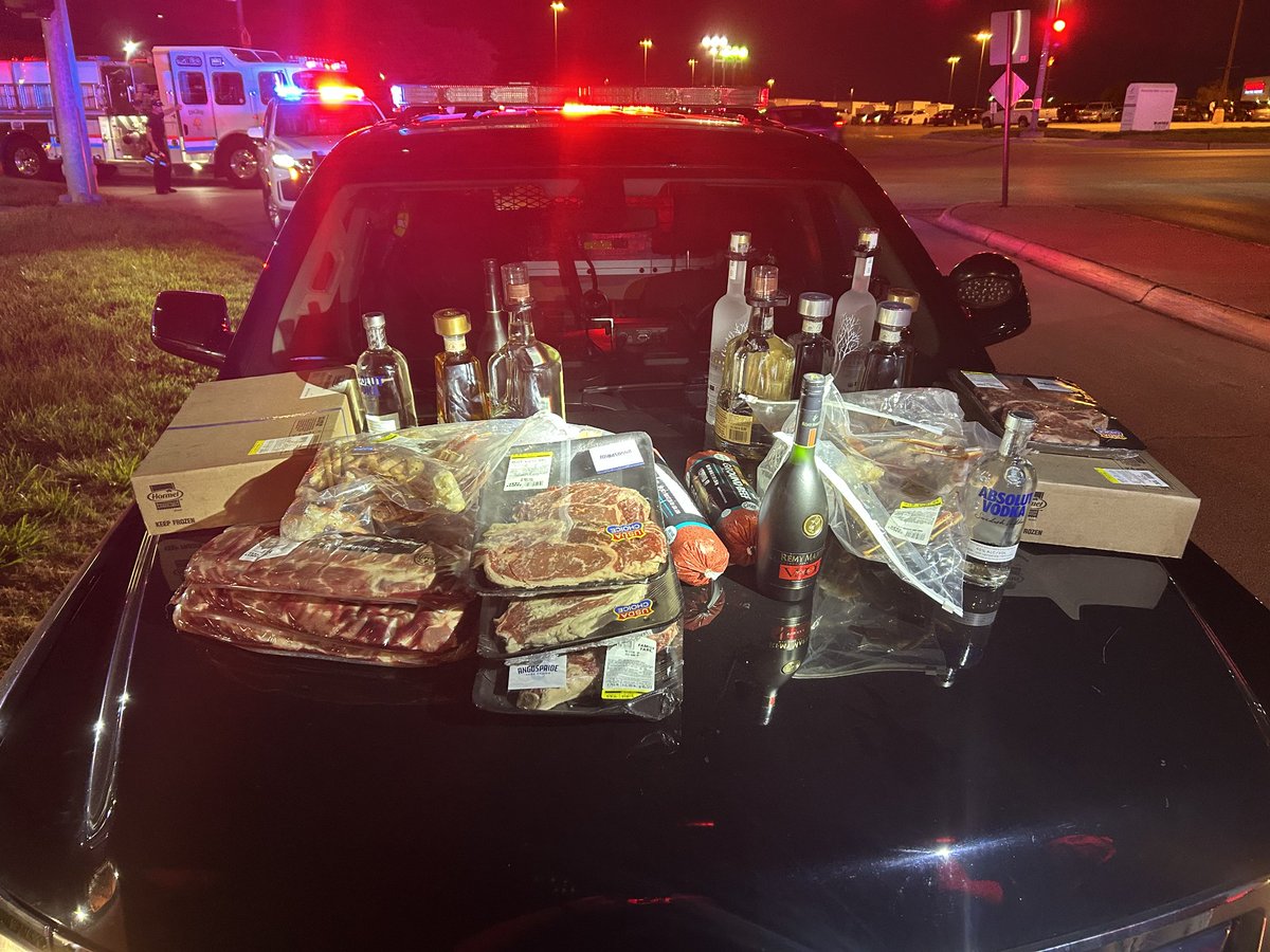 OfcFMatyja_PPD's tweet image. Pretty sure this crew did the same thing last night in La Vista. #cshiftthings #nocrimeinpapio #jailsfull