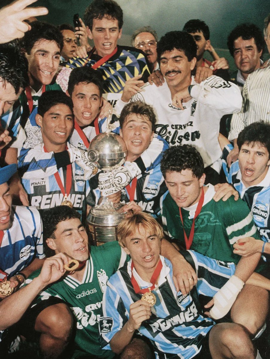 Grêmio FBPA Pictures That Go Hard 🇪🇪 (@gremiofbpapics) on Twitter photo 